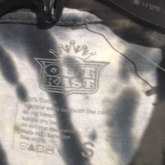 Out kast shirt size S - Picture 3 of 4